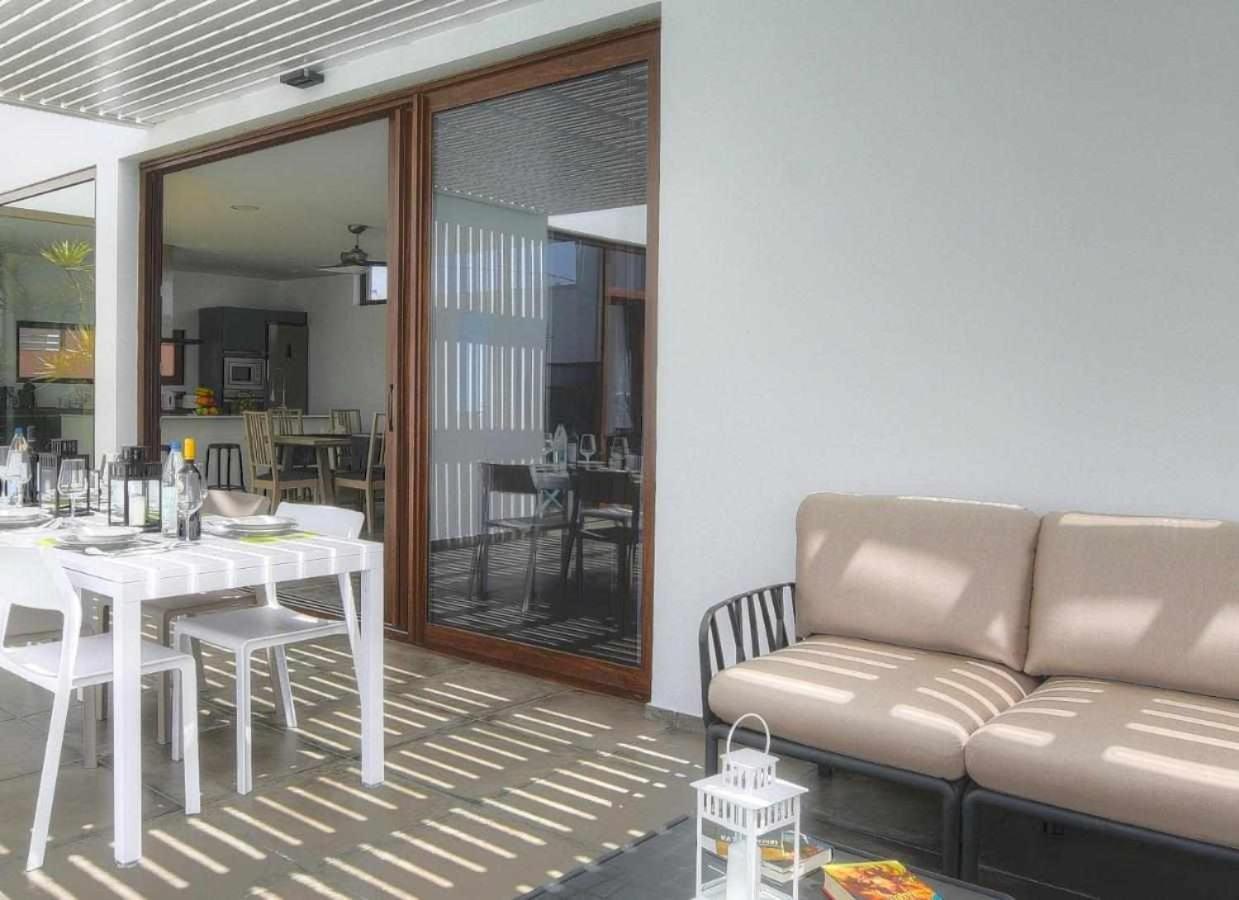 Villa Ponzos Chalet Independiente Y Privado Triquivijate Bagian luar foto