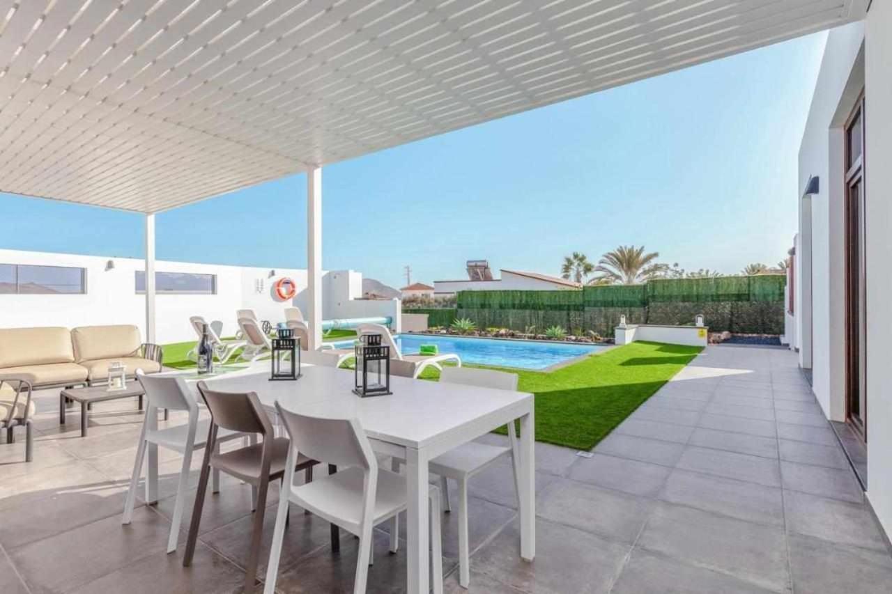 Villa Ponzos Chalet Independiente Y Privado Triquivijate Bagian luar foto